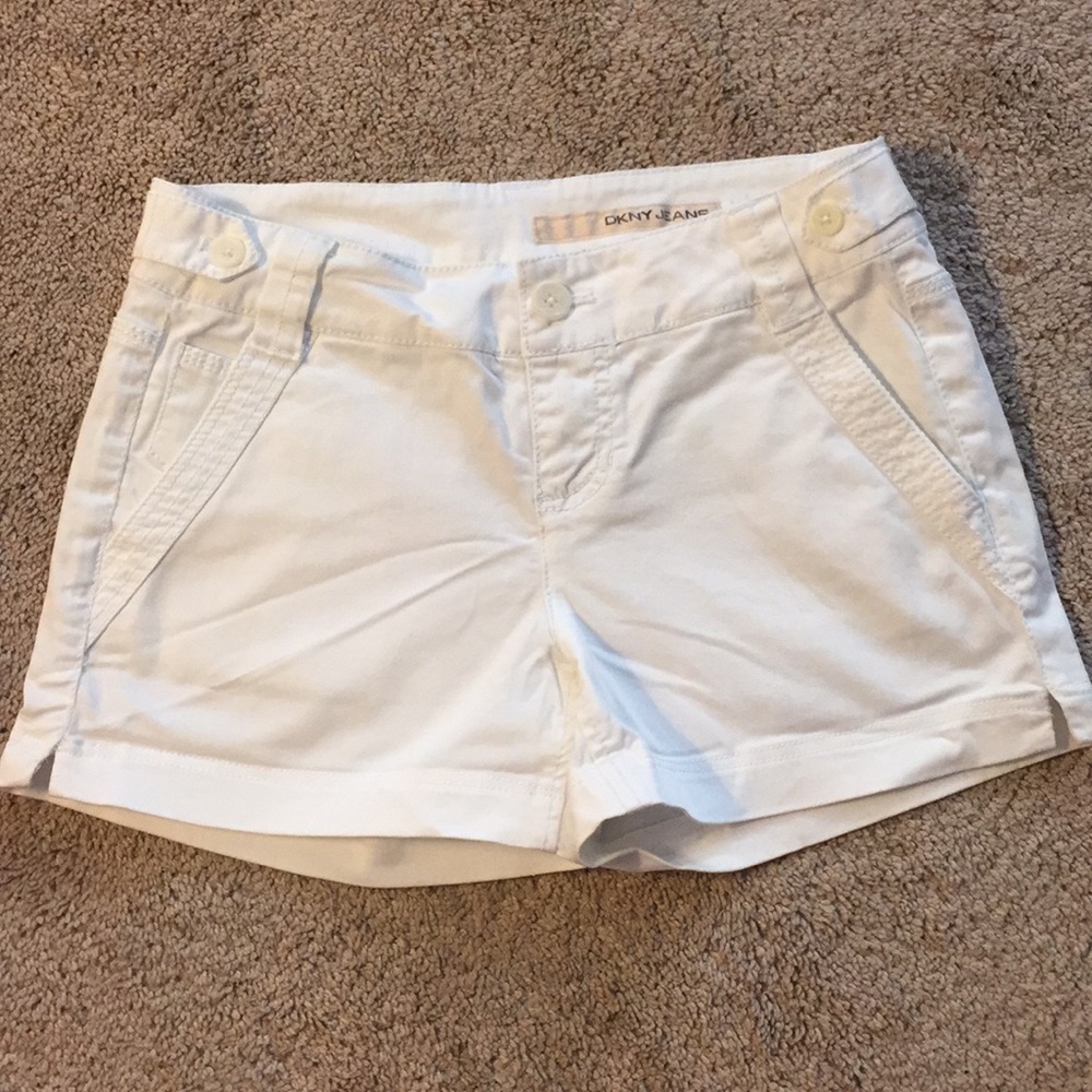 Dkny Jean white cargo shorts size 2